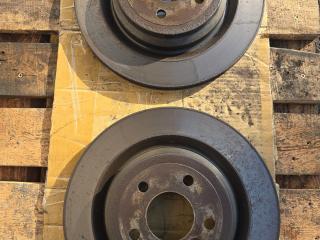 диски тормозные задние Mercedes-Benz GLE W166 2016, 3.0 л., OM 642.826, дизель, АКПП, A1664230112, A1664230600