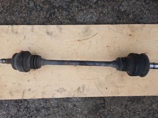 полуось задняя (приводной вал, ШРУС) Mercedes-Benz C-Класс W204 [рестайлинг] C204 2011, 2.1 л., OM 651.911, дизель, АКПП, серебристый, седан, задний привод, A2043504010