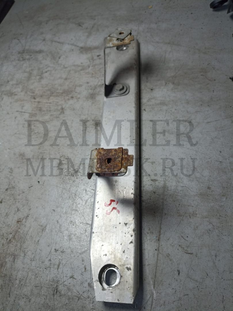 распорка кузова Mercedes-Benz E-Класс W213/S213/C238/A238 W213 2016, 2.0 л., OM 654.920, дизель, АКПП, черный., седан, задний привод, A2056190025 - фото №1