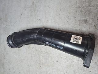 патрубок интеркулера Volkswagen Multivan T6 [рестайлинг] 2021, 2.0 л., дизель, АКПП, белый, микроавтобус, передний привод, 04L145770AM