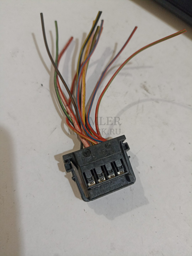 разъем (фишка) проводки Mercedes-Benz E-Класс W212/S212/C207/A207 W212 2012, 2.1 л., OM 651.924, дизель, АКПП, седан, 0375455528 - фото №1
