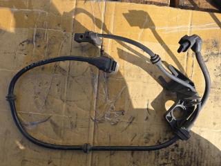 датчик износа тормозных колодок задний правый Mercedes-Benz GLE W166 2016, 3.0 л., OM 642.826, дизель, АКПП, A1665405609