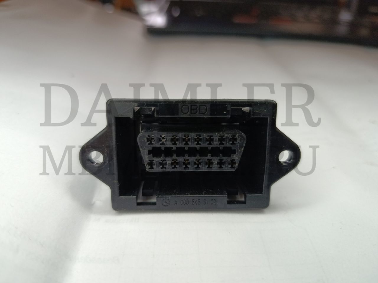 диагностический разъем Mercedes-Benz E-Класс W212/S212/C207/A207 W212 2012, 2.1 л., OM 651.924, дизель, АКПП, седан, A0005458102 - фото №1