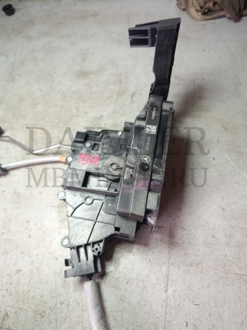 замок двери передней левой Mercedes-Benz GLS-Класс X166 2018, 3.0 л., OM 642.826, дизель, АКПП, синий, внедорожник 5 дв., полный привод, правый руль, A0997209101 - фото №1