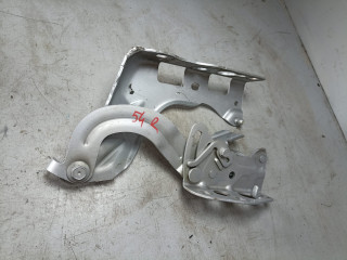 петля капота левая Mercedes-Benz CLS AMG C257 2018, 2.9 л., OM 656.929, дизель, АКПП, A2138800228