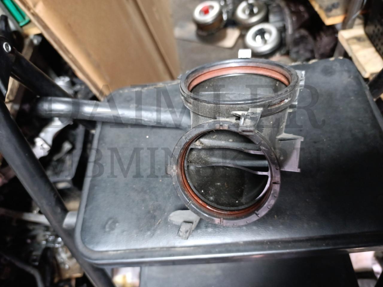 гофра инжектора Mercedes-Benz E-Класс W212/S212/C207/A207 2009, 3.0 л., M 272.952, бензин, A2721400118, A2720180682 - фото №1