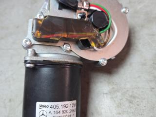 моторчик передних стеклоочистителей (дворников) Mercedes-Benz GLE W166 2016, 3.0 л., OM 642.826, дизель, АКПП, A1648202542