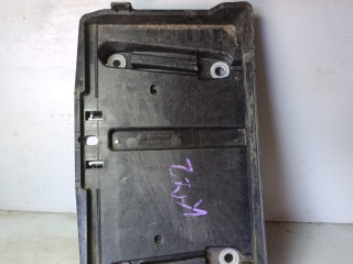 полка аккумулятора Mercedes-Benz E-Класс W213/S213/C238/A238 W213 2016, 2.0 л., OM 654.920, дизель, АКПП, черный., седан, задний привод, A2056200118