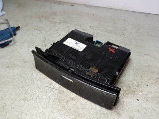 пепельница Mercedes-Benz M-Класс W164 2006, 3.0 л., OM 642.940, дизель, АКПП, серебро, полный привод, правый руль, A1648100030, A1648100130