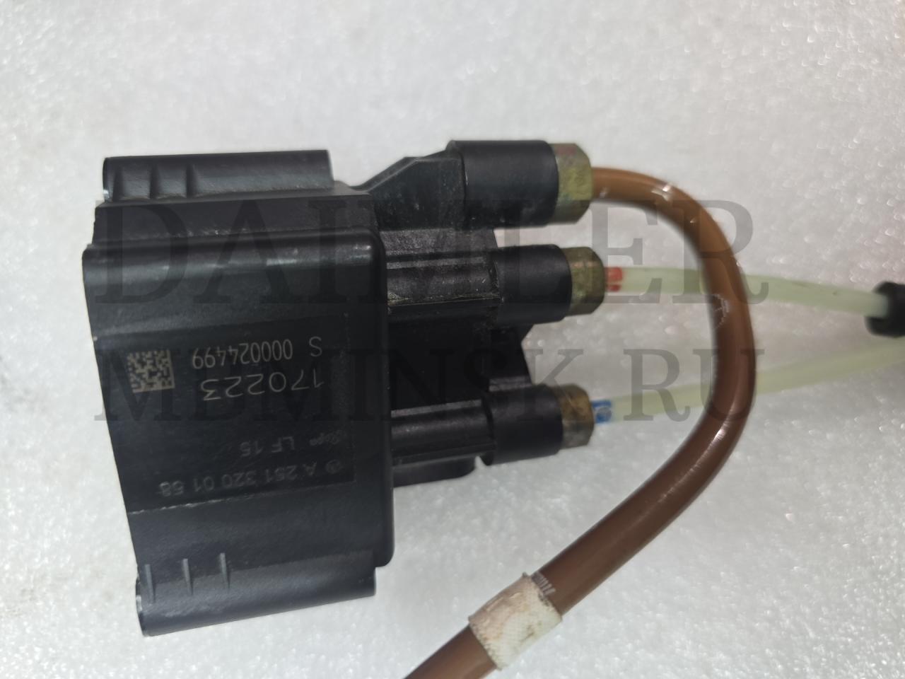 клапана пневмоподвески Mercedes-Benz E-Класс W213/S213/C238/A238 S213 2017, 2.0 л., OM 654.920, дизель, универсал, A2513200158 - фото №1