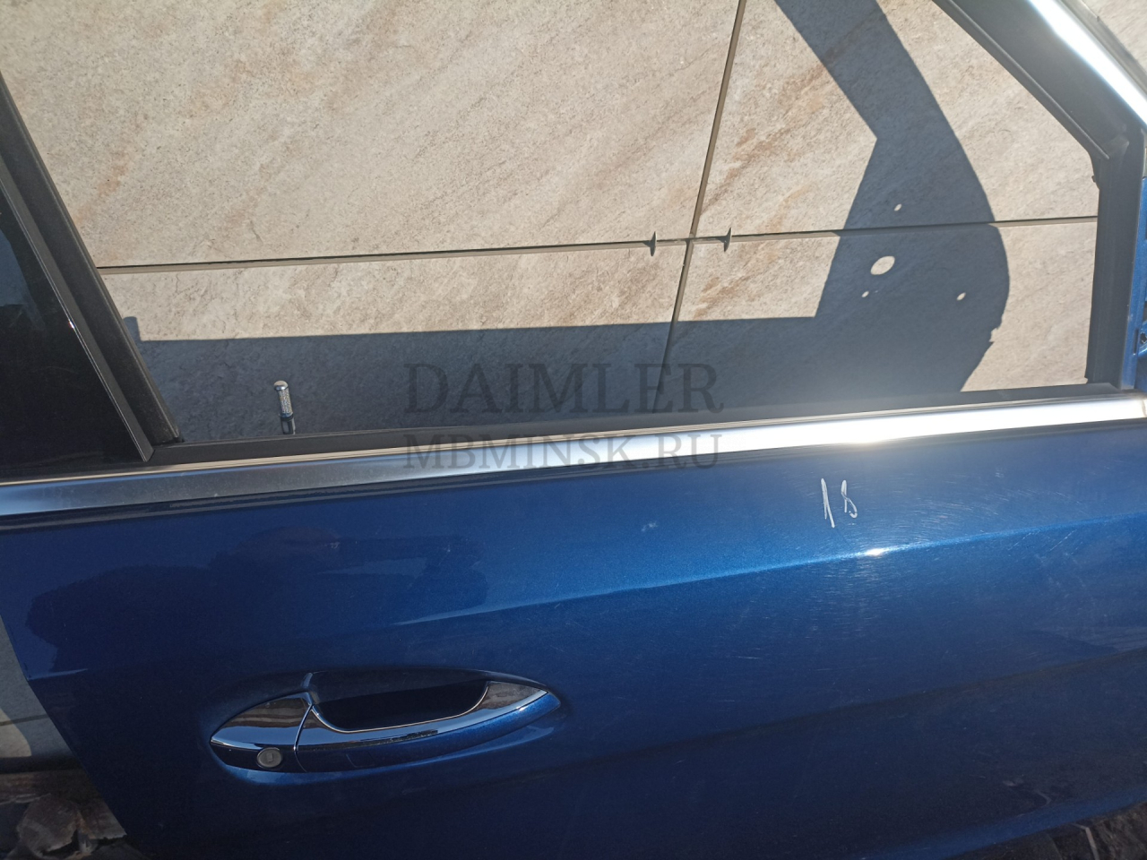 молдинг двери передней правой Mercedes-Benz GLS-Класс X166 2018, 3.0 л., OM 642.826, дизель, АКПП, синий, внедорожник 5 дв., полный привод, правый руль - фото №1