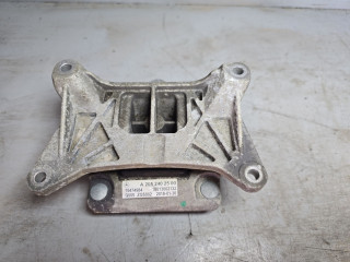 подушка крепления КПП Mercedes-Benz CLS AMG C257 2018, 2.9 л., OM 656.929, дизель, АКПП, A2052402500