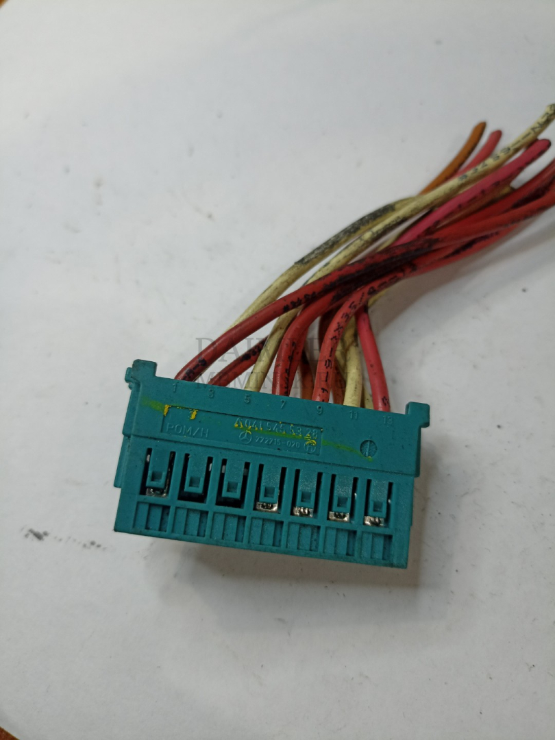 разъем (фишка) проводки Mercedes-Benz E-Класс W212/S212/C207/A207 W212 2012, 2.1 л., OM 651.924, дизель, АКПП, седан, A0415455328 - фото №1