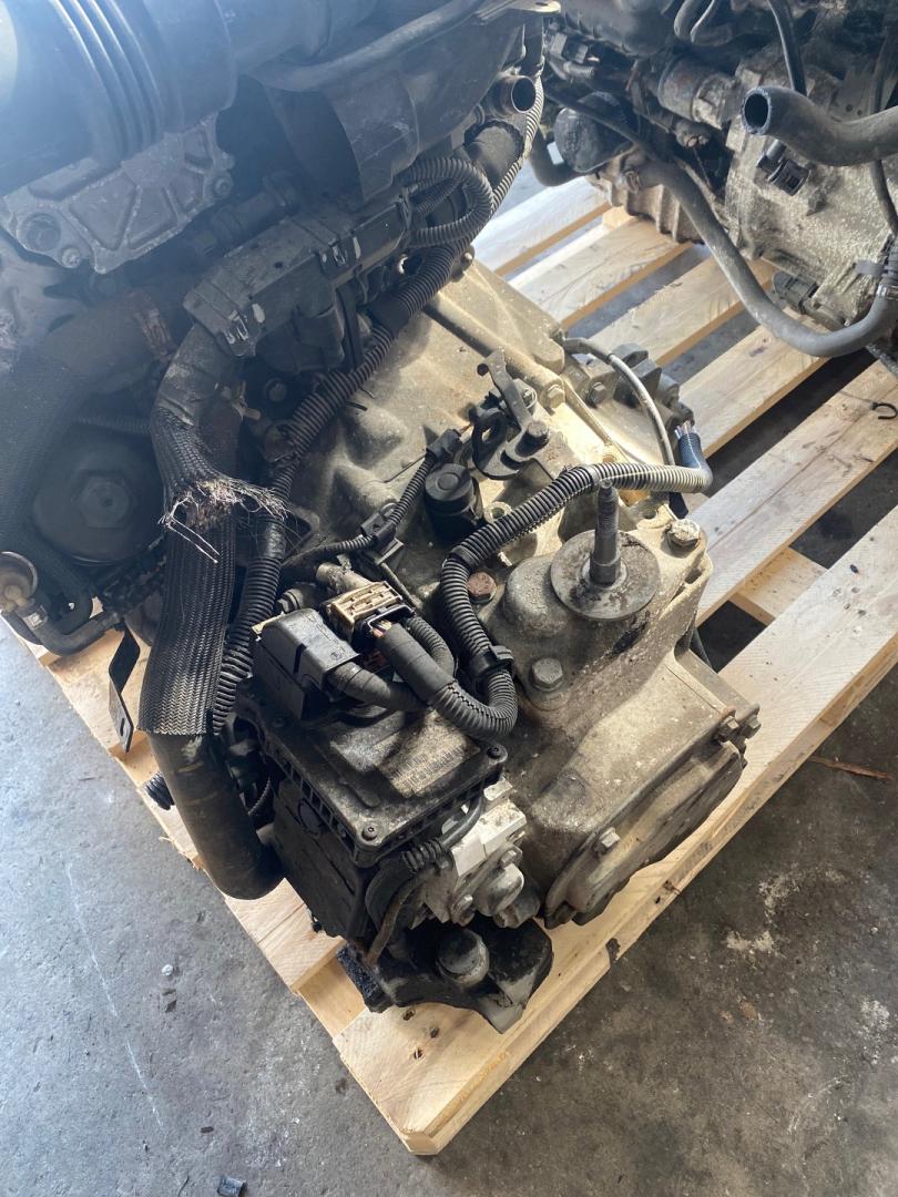 КПП механическая (МКПП) Peugeot 3008 1 поколение 2012, 1.6 л., 9HR (DV6C), дизель, МКПП, 9675305480 - фото №1