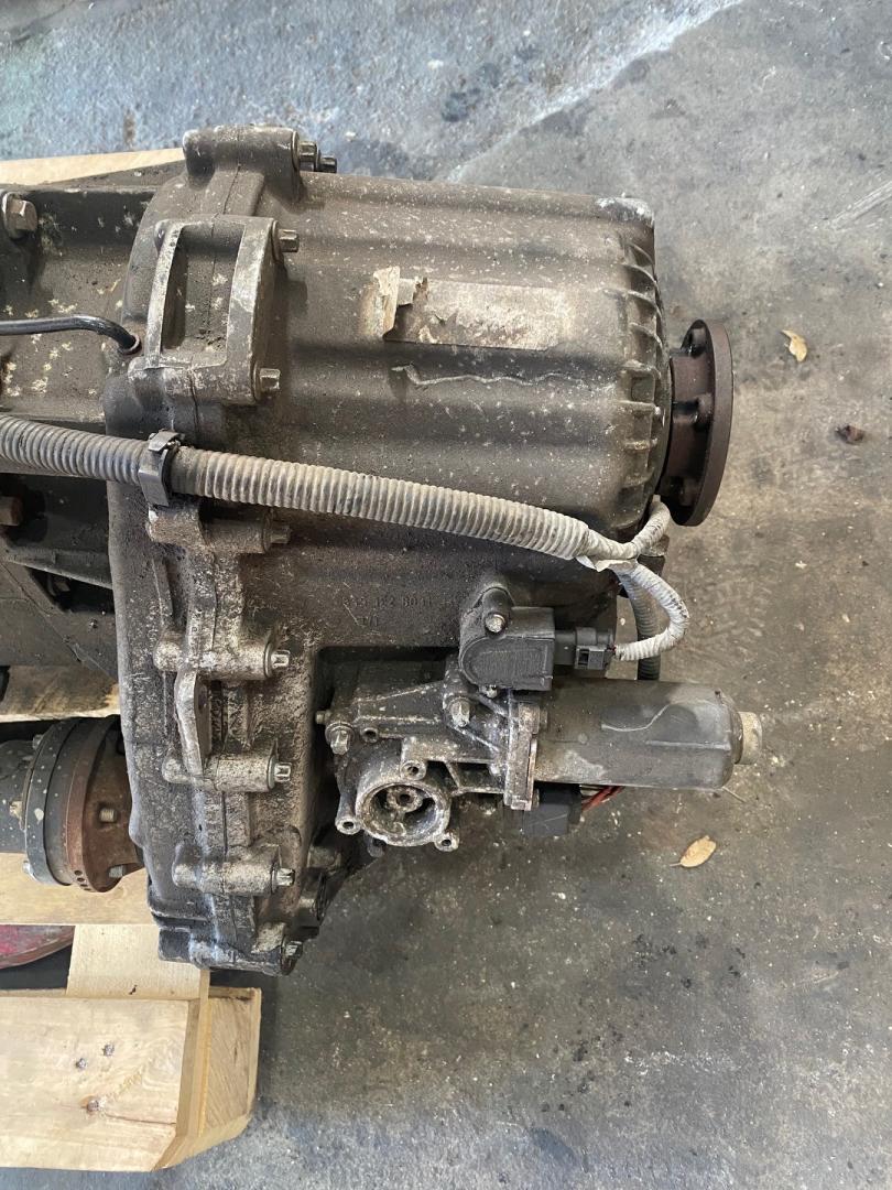 раздаточная коробка Land Rover Discovery 3 поколение 2005, 2.7 л., 276DT, дизель, АКПП - фото №1