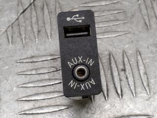 разъем AUX / USB BMW 5 серия F10/F11 [рестайлинг] F10 2014, 2.5 л., дизель, АКПП, carbonschwarz metallic (416), седан, задний привод, правый руль, 9237653, 84109237653
