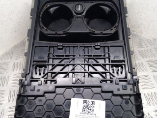 подстаканник BMW 7 серия G11/G12 G11 2017, 3.0 л., B57 D30 A, дизель, АКПП, carbonschwarz metallic (416), седан, задний привод, правый руль, 51169302629, 9302629