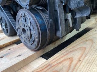 компрессор кондиционера Volvo C70 2 поколение 2009, 2.4 л., D 5244 T8, дизель, АКПП