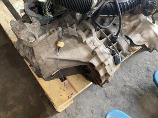 КПП механическая (МКПП) Ford Kuga 1 поколение 2010, 2.0 л., UKDA, дизель, МКПП, 8V4R7002BG