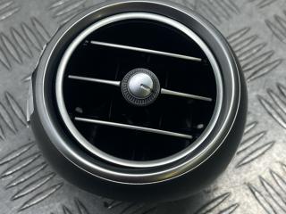 дефлектор обдува салона Mercedes-Benz C-Класс W205 [рестайлинг] 2018, 2.0 л., M 274.920, бензин, АКПП, 149u белый (polarweiss), универсал, A2058304400