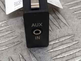 разъем AUX / USB BMW 1 серия E81/E87 [рестайлинг] E88 2008, 2.0 л., N43 B20 A, бензин, МКПП, black sapphire metallic (475), кабриолет, задний привод, правый руль, 6930561, 61346930561