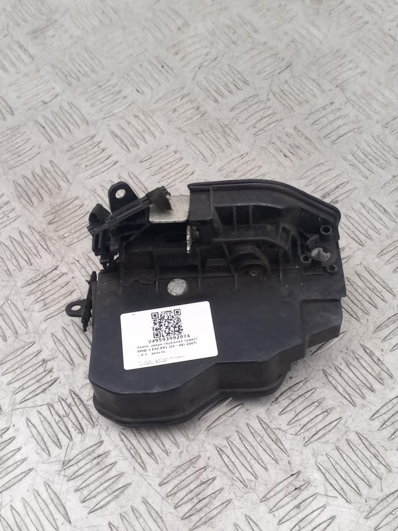 замок двери передней правой BMW 3 серия E90/E91/E92/E93 2007, 2.0 л., дизель, серебро, купе, 51217202144, 7202144 - фото №1