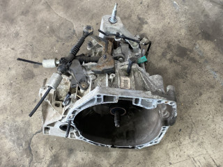 КПП механическая (МКПП) Nissan Qashqai 2 поколение 2014, 1.2 л., HR12DDT, бензин, МКПП, 320103418R, 320104EA9C