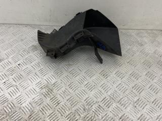 воздуховод тормозной правый BMW 1 серия E81/E87 [рестайлинг] E88 2008, 2.0 л., N43 B20 A, бензин, МКПП, black sapphire metallic (475), кабриолет, задний привод, правый руль, 8046300, 51748046300