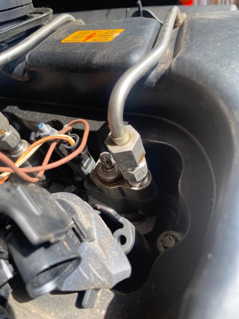 форсунка BMW 3 серия E90/E91/E92/E93 2007, 3.0 л., N53 B30 A, бензин, АКПП, 13537589048, 7589048 - фото №1