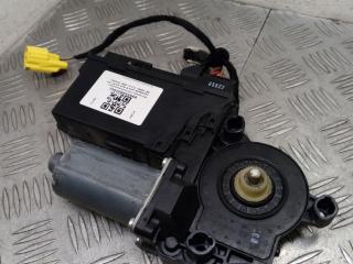 моторчик стеклоподъемника передний левый Audi A4 B7 2006, 3.2 л., AUK, бензин, 6МКПП, черный, универсал, полный привод, 8E1959801H