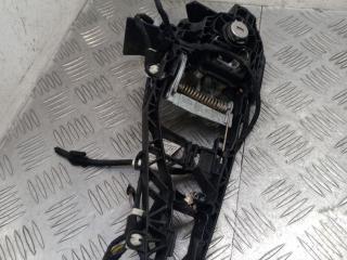 скелет ручки двери передней правой BMW X5 F15 2015, 4.0 л., дизель, АКПП, black sapphire metallic (475), внедорожник 5 дв., полный привод, правый руль, 7304804, 51217304804