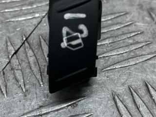 кнопка стеклоподъемника двери Skoda Octavia 2 поколение (A5) [рестайлинг] 2011, 2.0 л., CCZA, бензин, МКПП, 8x8x, лифтбэк, передний привод, правый руль, 1Z0959855