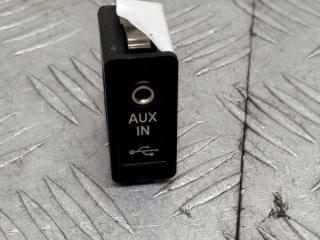 разъем AUX / USB BMW 5 серия F07/F10/F11 2011, 3.0 л., N57 D30 A, дизель, АКПП, sophistog brillan metallic (a90), универсал, задний привод, правый руль, 61319129651