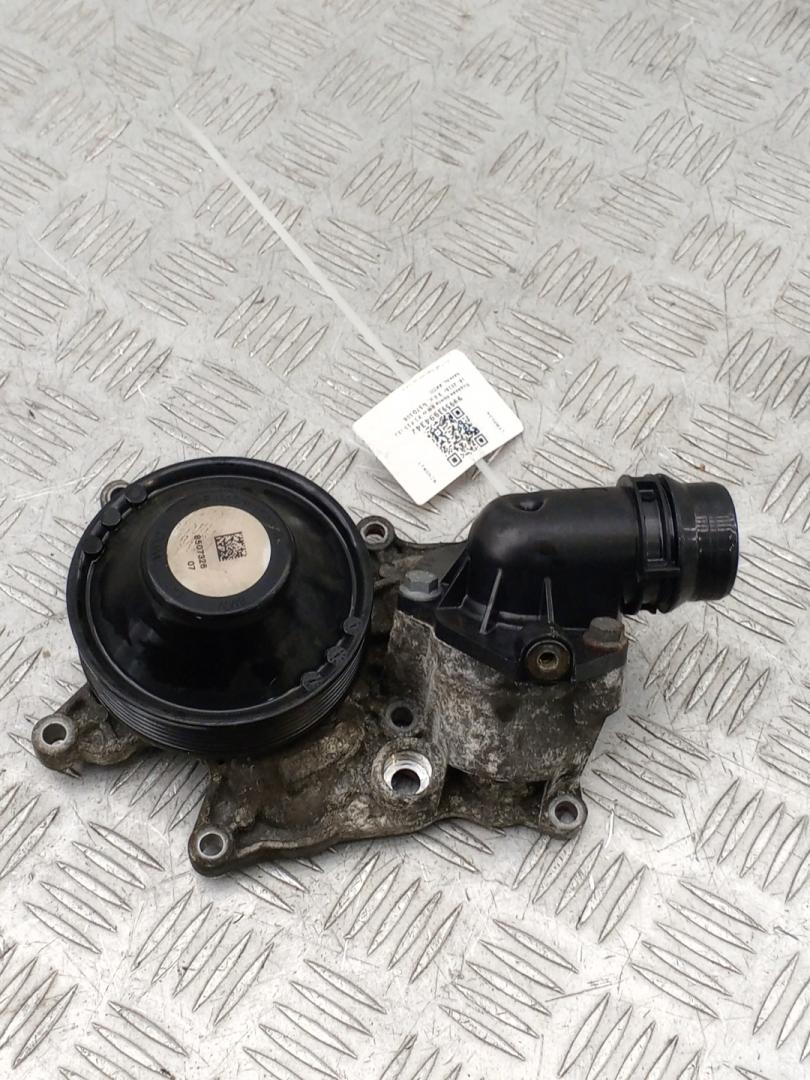 помпа BMW X5 F15 2018, 3.0 л., N57 D30 B, дизель, АКПП, black sapphire metallic (475), внедорожник 5 дв., полный привод, правый руль, 8507326 - фото №1