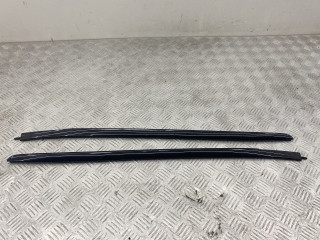 молдинг лобового стекла BMW X5 F15 2017, 3.0 л., N57 D30 B, дизель, АКПП, carbonschwarz metallic (416), внедорожник 5 дв., полный привод, правый руль