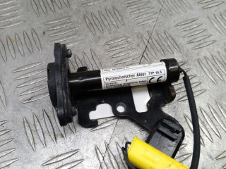 пиропатрон петли капота BMW X5 F15 2017, 3.0 л., N57 D30 B, дизель, АКПП, carbonschwarz metallic (416), внедорожник 5 дв., полный привод, правый руль, 51237326020, 7326020