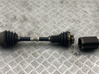 полуось передняя левая (приводной вал, ШРУС) BMW X5 F15 2018, 3.0 л., N57 D30 A, дизель, АКПП, carbonschwarz metallic (416), внедорожник 5 дв., полный привод, правый руль, 7622913