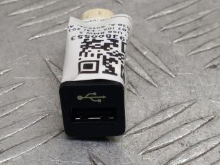 разъем AUX / USB BMW 5 серия F07/F10/F11 2011, 3.0 л., N57 D30 A, дизель, АКПП, sophistog brillan metallic (a90), универсал, задний привод, правый руль, 61319167196