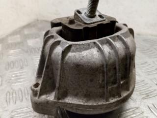 подушка крепления двигателя BMW 1 серия E81/E87 [рестайлинг] E87 2010, 2.0 л., N47 D20 D, дизель, МКПП, le-mans-blau metallic (381), хетчбэк 5 дв., задний привод, правый руль, 22116768800, 6768800