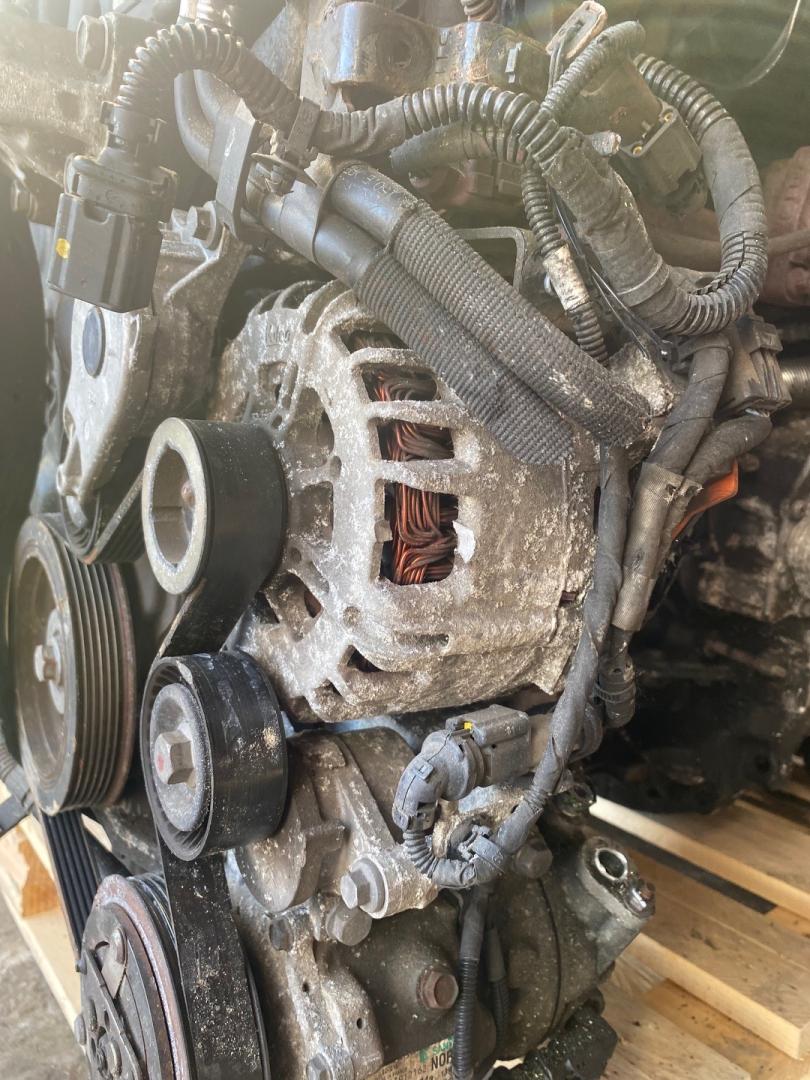 генератор Peugeot 3008 1 поколение 2012, 1.6 л., 9HR (DV6C), дизель, МКПП, 9675753680 - фото №1