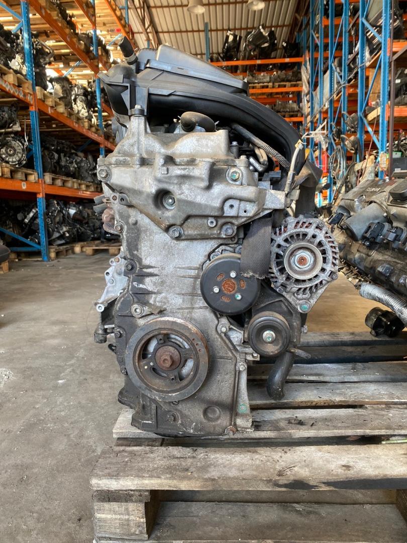 двигатель Nissan Micra 4 поколение (K13) 2011, 1.2 л., HR12DE, бензин, вариатор, HR12DE - фото №1