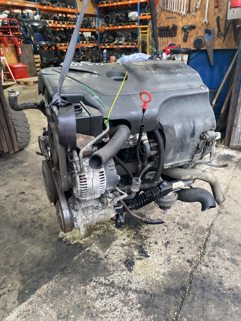 двигатель Volvo V70 1 поколение 1997, 2.5 л., D 5252 T, дизель, МКПП, D5252T - фото №1