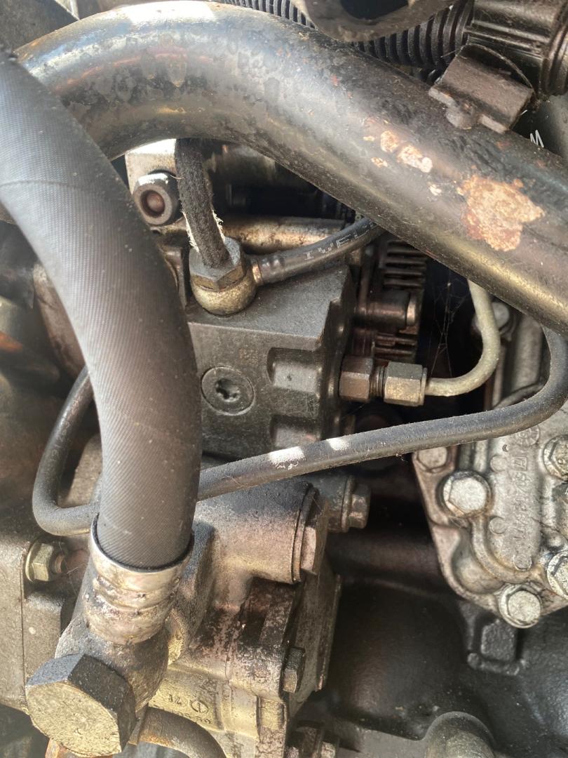 ТНВД IVECO Daily 3 поколение 2006, 3.0 л., F1CE0481A, дизель, МКПП, 0445010098 - фото №1