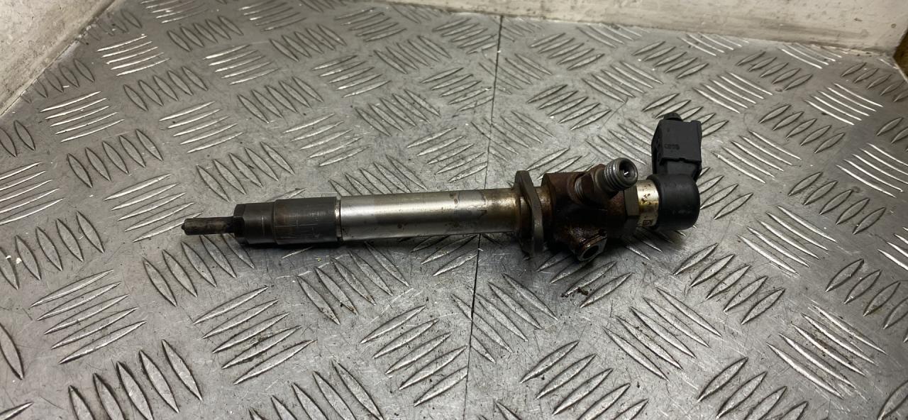 форсунка Land Rover Discovery 3 поколение 2005, 2.7 л., 276DT, дизель, МКПП, 4H2Q9K546AE - фото №1