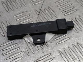 Антенна системы комфортного доступа BMW 7 серия G11/G12 G11 2018, 3.0 л., B57 D30 A, дизель, АКПП, singapore grau metallic (b41), седан, полный привод, правый руль, 65209220832, 9220832