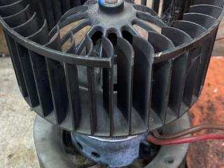 моторчик печки BMW 3 серия E46 2001, седан, 0130101103