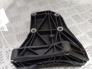 кронштейн компрессора кондиционера BMW 5 серия E60/E61 [рестайлинг] 2008, 3.0 л., M57 D30 (306D3), дизель, АКПП, задний привод, правый руль, 64557792202, 7792202