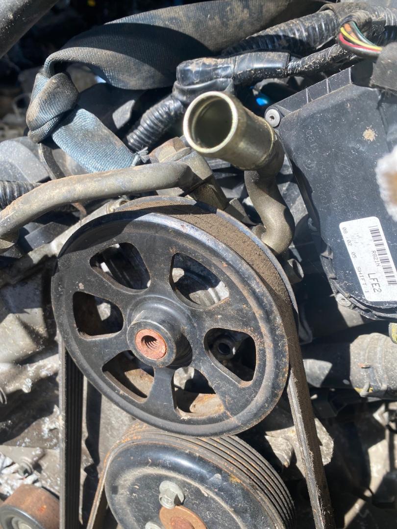 насос гидроусилителя руля Mazda MX-5 3 поколение 2008, 1.8 л., L823, бензин, МКПП - фото №1