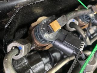 форсунка BMW 3 серия F30/F31/F34 [рестайлинг] 2016, 2.0 л., B47 D20 A, дизель, МКПП, седан, 8514146