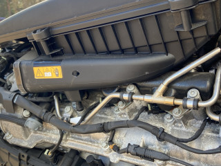 топливная рампа Mercedes-Benz C AMG W205 2017, 4.0 л., M 177.980, бензин, АКПП, 197, седан, задний привод, правый руль